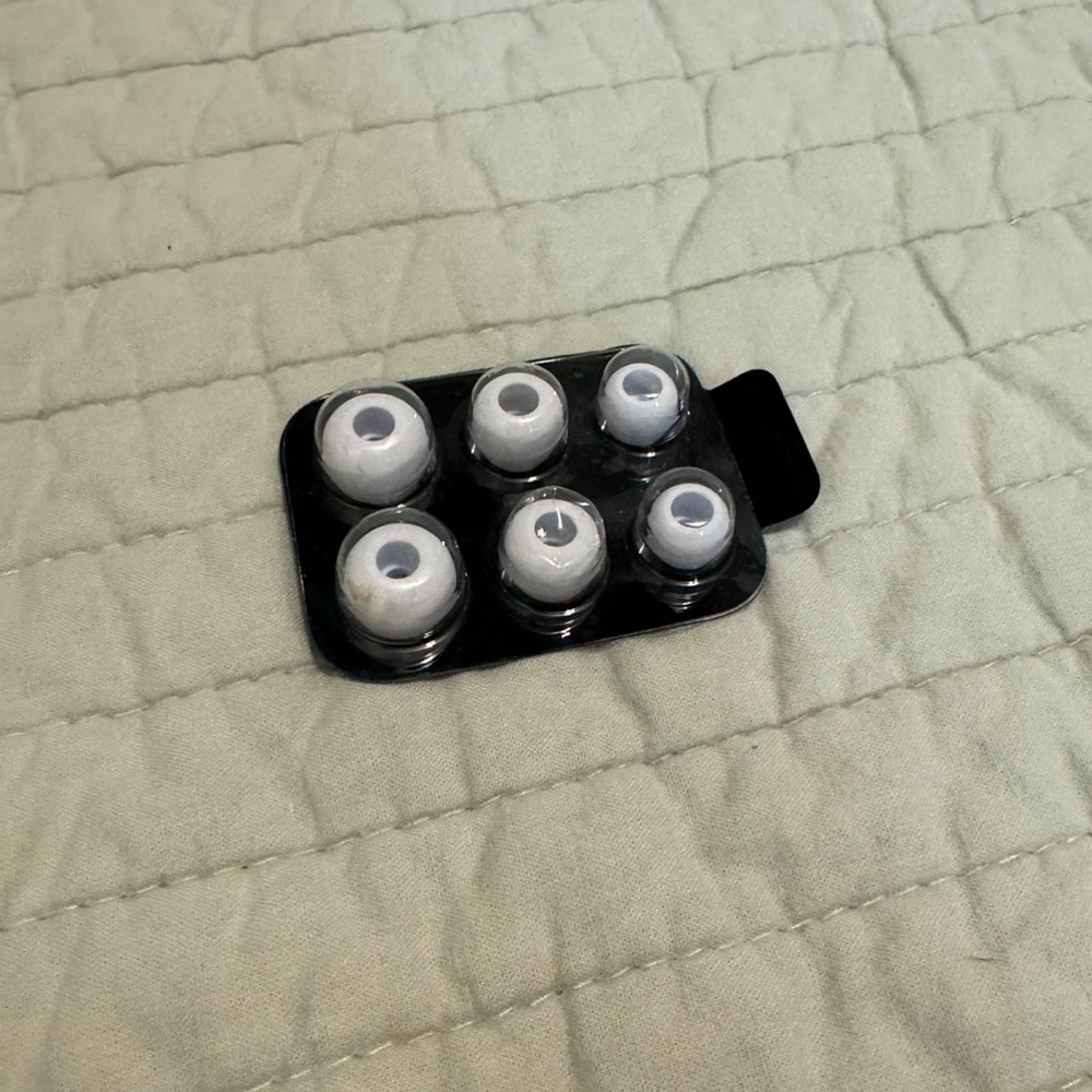 Beats by Dre Replacement Ear Tips - White